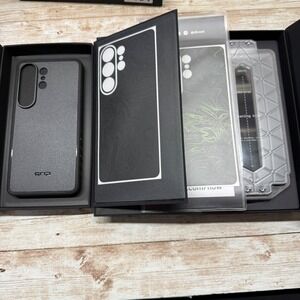 dbrand Grip Case Samsung Galaxy S26 Ultra MagSafe 2 Skins 2 screen protector New